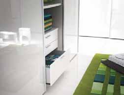 contemporanee. This wardrobe is so spacious that it is the ideal solution to your storage needs.