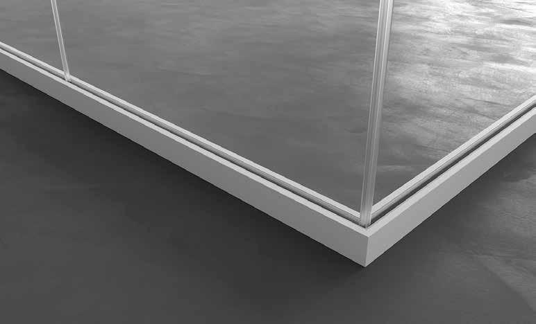 Glass Solutions PROFILI DI GIUNZIONE Joining profile Diversi sono i profili di unione utilizzati tra i moduli, in policarbonato trasparente con biadesivo nelle unioni tra moduli vetro-vetro,