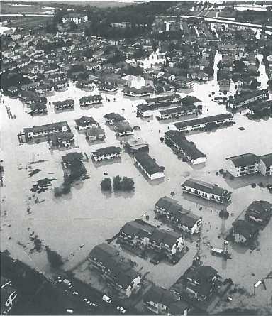 L alluvione del 92 - Le immagini del 30