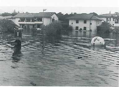 L alluvione del 92 - Le immagini del 30 31 Ottobre
