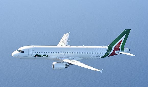 Operativo Voli Voli Alitalia con partenza da Roma Fiumicino Volo Data Partenza - Destinazione Orario (in ora locale) Durata AZ874 03 GEN Roma (FCO) Casablanca (CMN) 13.25-15.