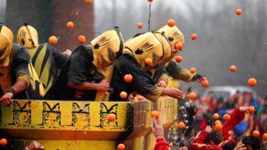 Programma Coppa Carnevale Uisp giovanile 2016 Campus via P. Cossa 293/12 Torino Micro 3 tempi da 15 minuti parità 5 rigori Sabato 27 feb. Campo 4 ore 16.00 finale 1-2 Under 20 Sabato 27 feb.