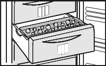 u Sistemare gli alimenti confezionati direttamente sui piani di appoggio e solo dopo la congelazione metterli negli scomparti a cassetto. w La funzione SuperFrost si disinserisce automaticamente.