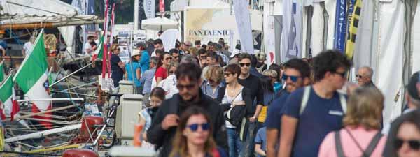 La vela e il mare diventano spettacolo Il TAG Heuer VELA Festival è oggi l unico evento dedicato al mondo della vela e del mare in Italia.