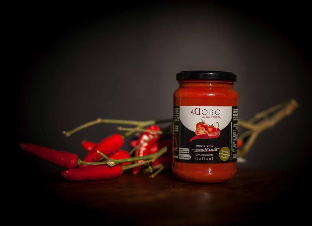 Il gusto deciso del peperoncino esaltato dal sapore dell olio extra vergine di oliva, rende l arrabbiata Adoro un sugo pronto fedele alla tradizione: corposo e piccante al punto giusto, senza