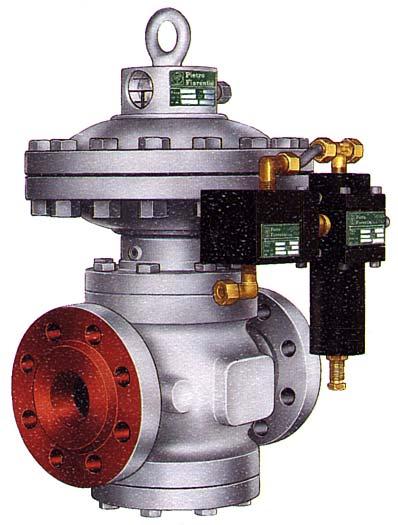 TECHNICAL MANUAL REFLUX 819 INTRODUZIONE I regolatori di pressione Reflux serie 819 sono regolatori di tipo pilotato per media ed alta pressione (Fig. 1).