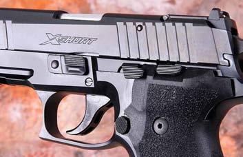 PROVA pistole semiautomatiche Sig Sauer P226 X-short Pro Pdt calibro 9x21 112 millimetri e presenta le classiche sei rigature destrorse a passo costante.