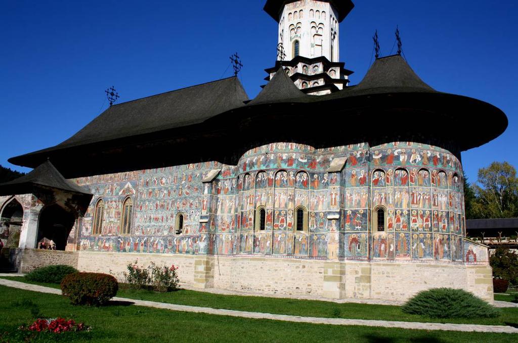 ROMANIA La patria di Dracula Tra castelli, monasteri affrescati, chiese lignee e una natura incontaminata (con possibile estensione di 2 giorni al Delta del Danubio) 9 giorni Un interessante viaggio