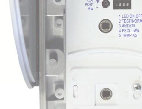 microonda Velocità di rilevazione ompresa tra 0,2 e 3,5 m/s Immunità RFI/EMI 3 V/m tra 0,1 MHz - 500 MHz Immunità luce >10000 lux Programmazione