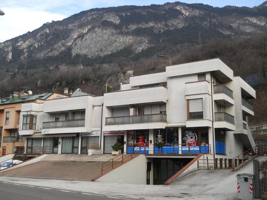 Istituto Trentino per l Edilizia Abitativa SpA con socio unico Sede legale Via R. Guardini, 22-38121 TRENTO Tel. 0461/803111 - fax 0461/827989 Cap. Soc. Euro 3.412.077,00 i.v. Reg. Impr. / C.F. / P.