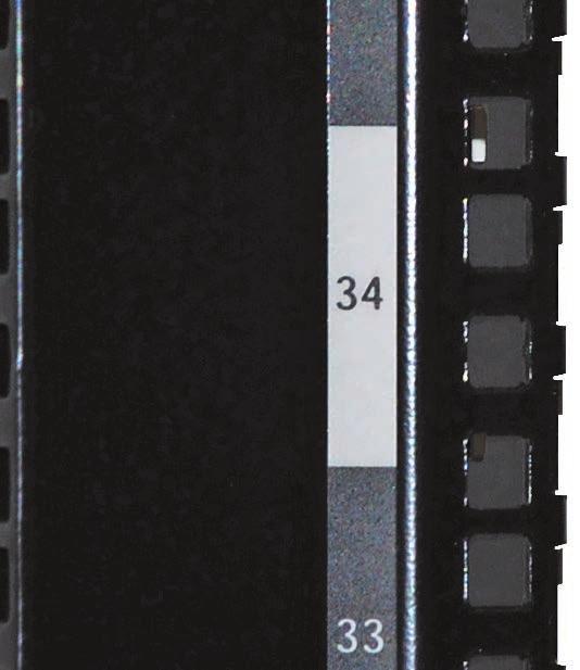 Il montante 19 può essere assemblato direttamente sul profilato verticale dell armadio. In questo caso l aggiustamento massimo in profondità del montante è di 60 mm.
