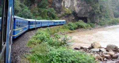 Valle Sacra. La giornata prevede la possibilità di fare varie soste in luoghi interessanti, ma si dovrà programmare adeguatamente il tutto perché i chilometri da percorrere sono tanti.