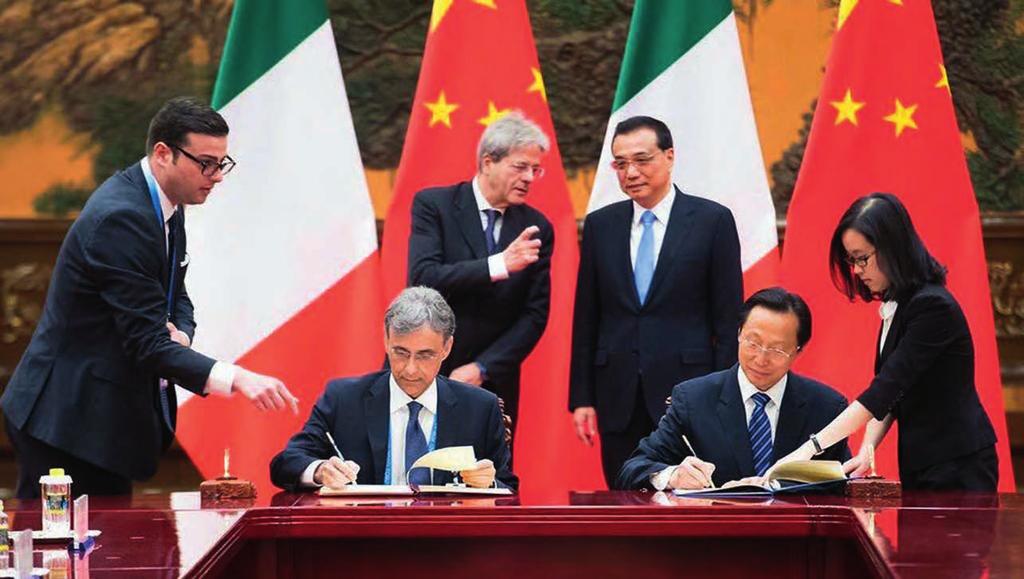 l Ambasciatore Ettore Sequi firma insieme al Ministro dell Agricoltura Han Changfu un accordo di cooperazione in occasione dell incontro tra il Presidente del Consiglio Paolo Gentiloni e il Primo