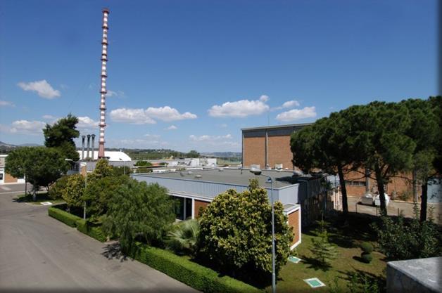 Impianto Itrec Sito di Trisaia di Rotondella L impianto Itrec, l Impianto di Trattamento e Rifabbricazione Elementi di Combustibile, è stato costruito fra il 1965 e il 1970, per ricerche sui processi