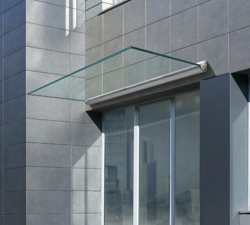 Mira realizzazioni / achivements Mira is a canopy system with wall supporting profile that allows to realize glass canopies with contemporary and minimalist looking.