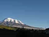 Pranzo libero durante la sosta e continuazione nel pomeriggio per l area di Baños sormontata dal vulcano Tungurahua e disseminata di sorgenti naturali.