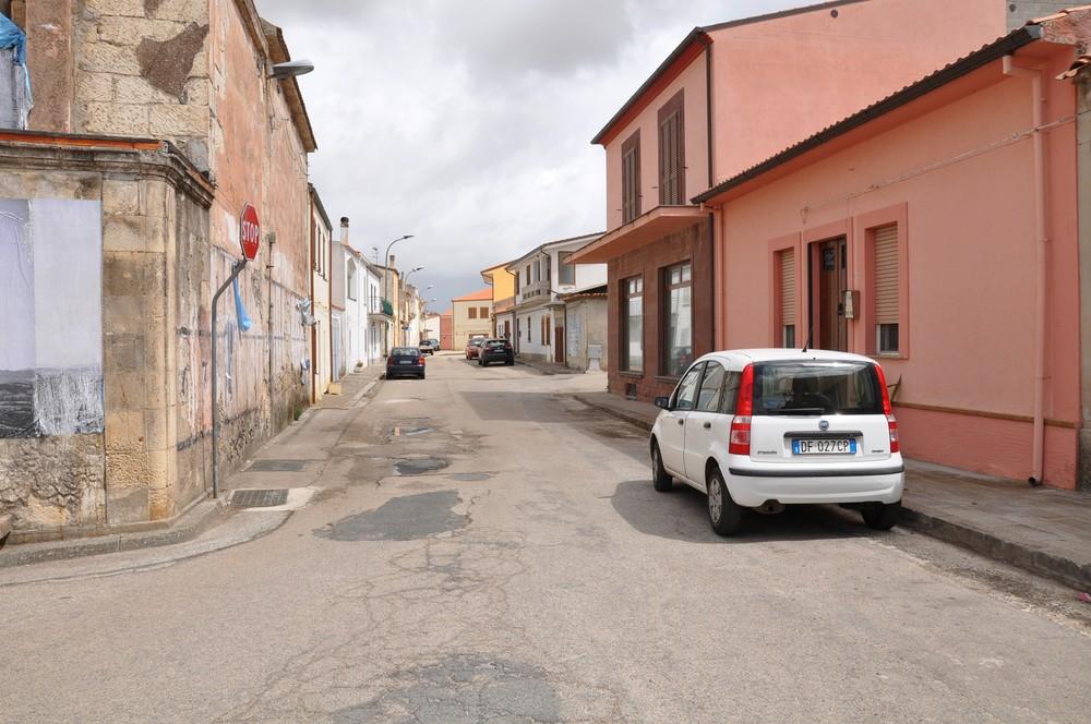 5) Messa in sicurezza strade comunali Dopo un sopralluogo specifico sono state riscontrate le criticità della transitabilità viaria del centro urbano optando per lavori di rifacimento con nuovo