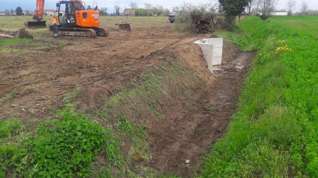 - ROGGIA CORNERA, ricostruzione sbarramento irriguo con