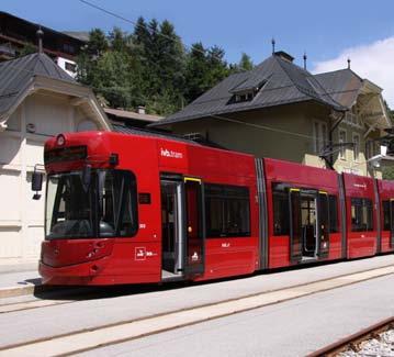 21 Trasporto pubblico Mobilità in tutta la valle e sino a Innsbruck La Stubai Super Card include anche l utilizzo dei mezzi di trasporto pubblici.