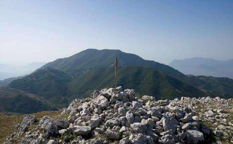 APRILE 14 domenica Monte Obachelle (1476 m) Gruppo del M. Cairo Disl. 725 m Acc.: M. Parente, G.