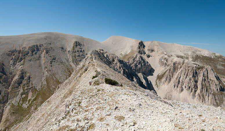 GIUGNO 15 sabato Monte Macirenelle (2017 m) Gruppo della Majella E Disl. 1400 m Acc.: F. Nobili, F.