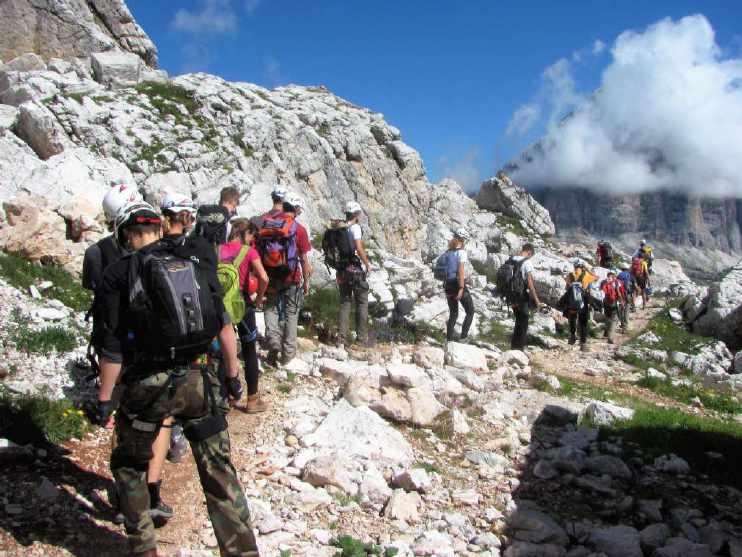 Alpinismo Giovanile FEBBRAIO 24 domenica Prati di Mezzo Gruppo dei M. Marsicani Acc.: R. Fanella, G. Piccirilli, F.