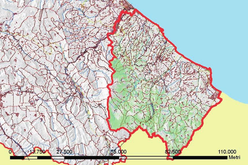 Castagneto (neutrofi lo-acidofi lo) 4,1 9 Castagneto da frutto 0,0 10 Cerreta mesofila 3484,7 11 Cerreta mesoxerofi la 6666,1 12 Faggeta altomontana rupestre 950,7 13 Faggeta montana (eutrofi