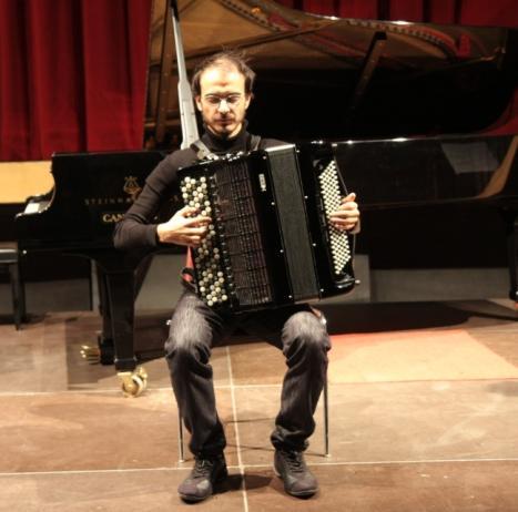 FEDERICO CONTE, di Cosenza, e alla flautista SARA BALDINI, di Pavia,