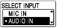 3 Apăsaţi sau de pe butonul de comandă pentru a selecta SYNC REC (Înregistrare sincronizată), apoi apăsaţi ENT. În fereastra de afişare apare SELECT INPUT (Selectare intrare).
