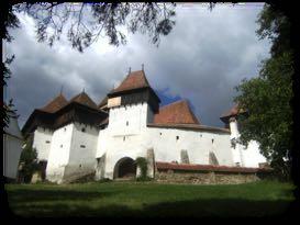 medievale di Sibiu e Brasov, dove si possono visitare le collezioni museali del barone Brukenthal, dal 1770 arricchite continuamente, la