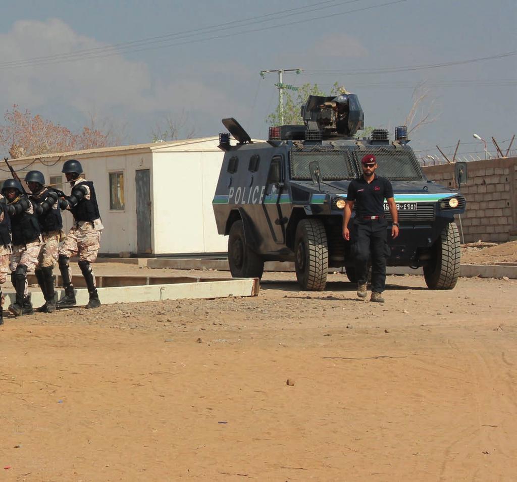 LA 2 a BRIGATA MOBILE DEI CARABINIERI Mario RENNA la polizia locale destinati a lavorare nelle zone recentemente liberate dalla presenza dei miliziani di Daesh, dove le condizioni di sicurezza sono