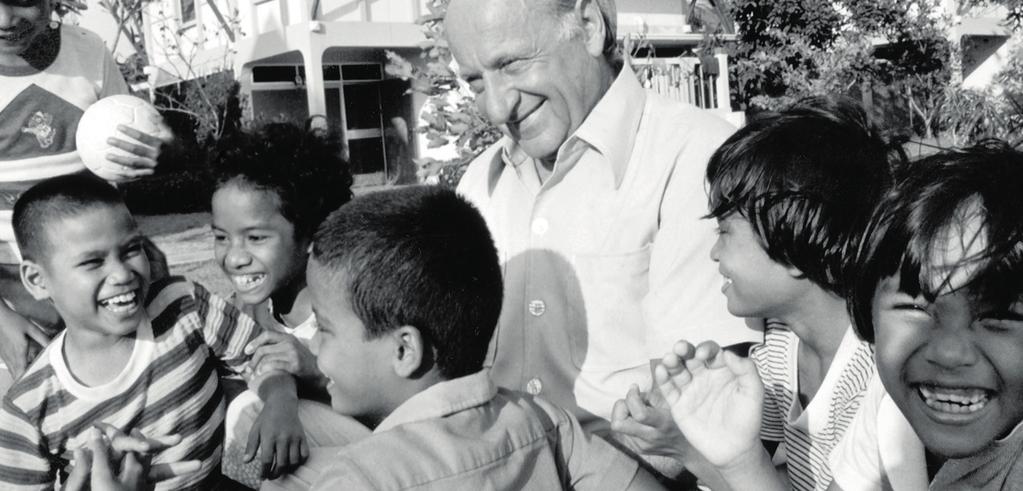 Tutti i bambini del mondo sono i nostri bambini. Hermann Gmeiner, fondatore SOS Villaggi dei Bambini LA NOSTRA VISIONE Ogni bambino cresce nell amore, nel rispetto e nella sicurezza.