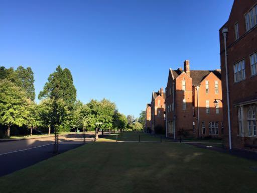 campagna inglese alle porte di Londra in uno spettacolare e storico collegio del XVII