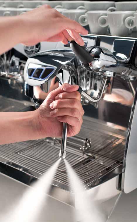 EASY CONTROL Baristas have full control of the machine thanks to a TFT display with rotary switch menu management.