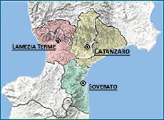 DISTRETTO UCCP ASSISTITI Catanzaro 16.000 Catanzaro Cz Lido 11.000 Borgia 6.300 Soverato Lamezia Sub TOTALE 33.300 [20,68%] Soverato 6.600 Chiaravalle (CdS) 6.350 Sub TOTALE 12.