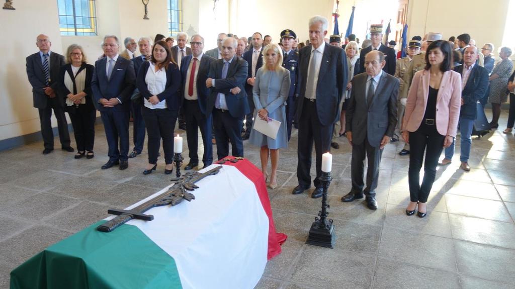 NECROPOLI MILITARE NAZIONALE DI METZ-CHAMBIERE CAPPELLA DA SINISTRA A DESTRA: CAV.