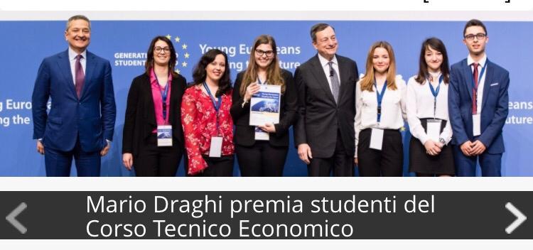 B= Diplomati in regola, ci dice quanti studenti iscritti al primo anno in questa scuola hanno raggiunto senza bocciature il diploma 5 anni dopo.