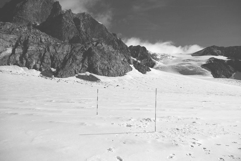 Galluccio), i sondaggi del manto nevoso eseguiti presso la stazione nivo-glaciologica del ramo occidentale del Ghiacciaio di Fellaria mostravano valori compresi tra i 6 e 00 cm.