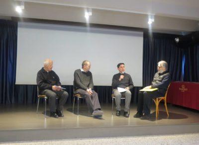 La mattina del 4 gennaio si è aperta con il tema Evangelii gaudium, la mistica del vivere insieme presentato da don Alessandro Clemenzia, dell Istituto Universitario Sophia di Loppiano, come risposta