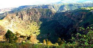 Per chi volesse si potrà organizzare la visita di Agaete che dispone di aree verdeggianti di particolare rilevanza, che è impossibile non andare a visitare, come l Orto dei Fiori, un giardino