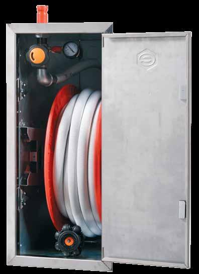 slender 1 Naspo fisso montato su supporto all interno della cassetta di contenimento facilmente rimovibile per facilitarne l installazione e la manutenzione Ideale per centri