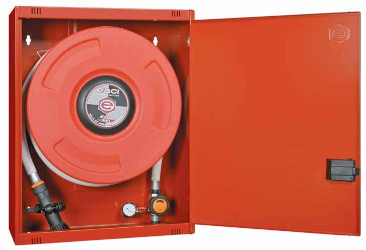 NASPI MODULARI MODELLO 690C Naspo antincendio composto da:. armadio verniciato rosso RAL 3000. Naspo fisso. Serratura in materiale plastico con possibilità di sigillare e chiave per la manutenzione.