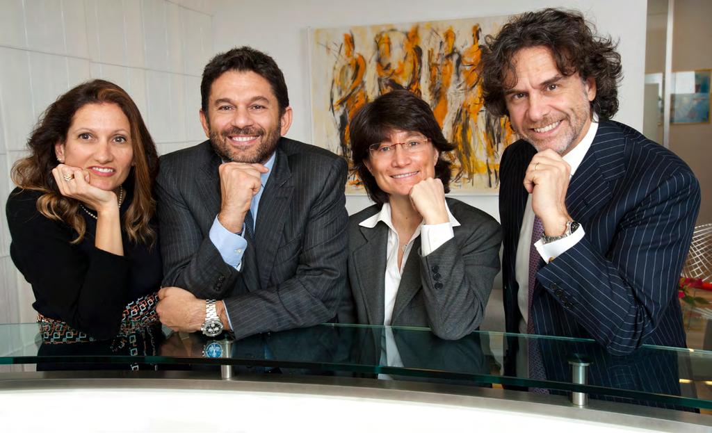 32 Da sinistra: Mascia Cassella, Luca Masotti Francesca Masotti e Julian Berger MASOTTI BERGER CASSELLA: REBRANDING PER LA BOUTIQUE Cambia il logo, il nome e il sito internet dello studio.