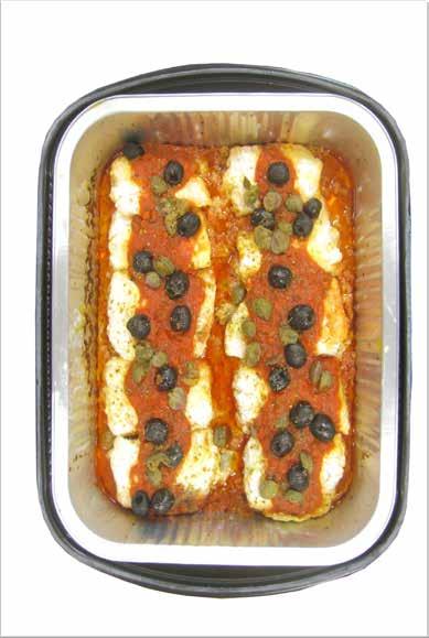 Saccottini di fesa di tacchino farciti con frittata agli spinaci, formaggio e prosciutto, cotti in forno con gratinatura di speck e funghi.