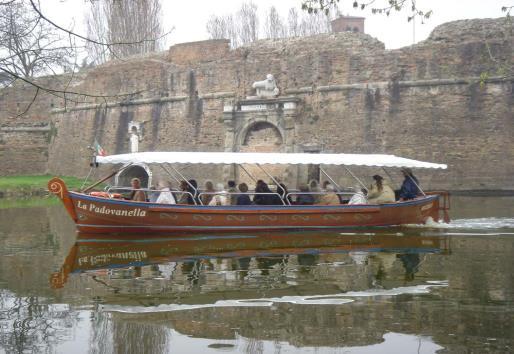 LA RIVIERA EUGANEA - IL CANALE DI BATTAGLIA Da Padova a Monselice ripercorrendo mille anni di storia!!! Programma: Imbarco dal Bassanello (Padova) a bordo della Sant Agostino - 1227.