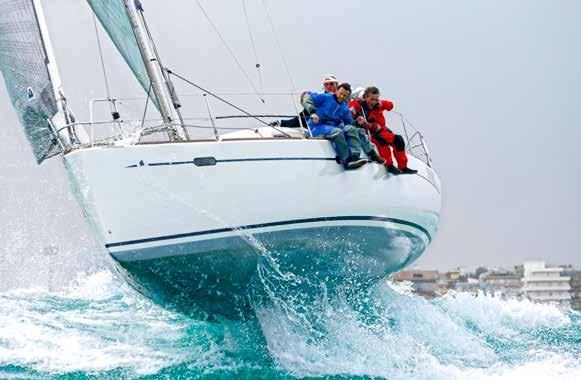 In more demanding conditions, excellent course holding characteristics and design rigidity together with the moderate sail plan gives you the superb, safe handling of the Italia 10.