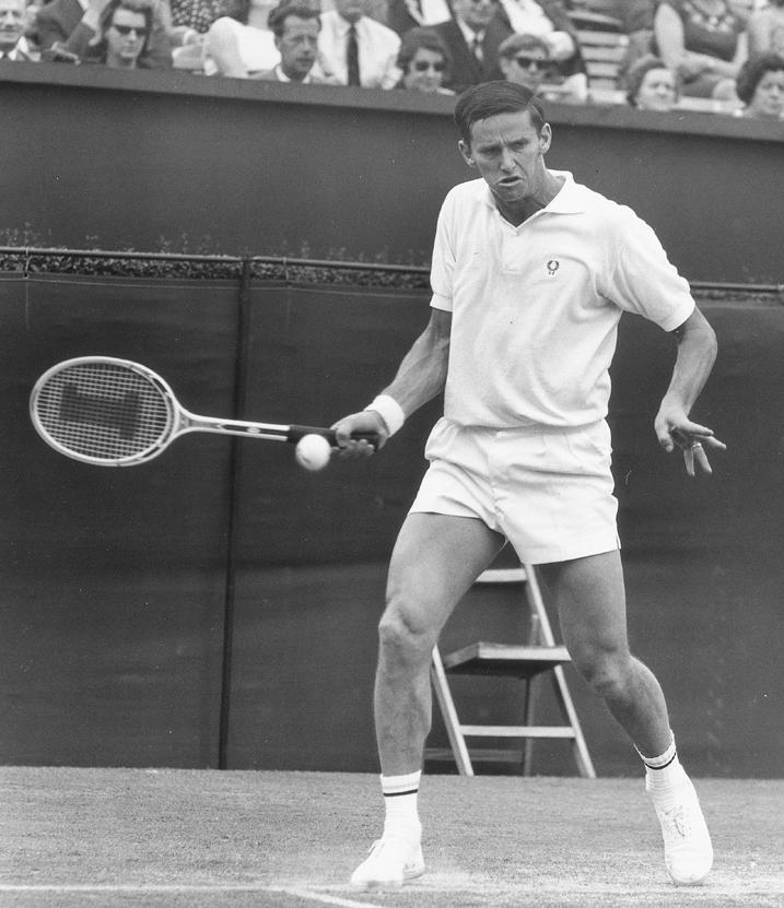 E al suo primo Roland Garros scambiò l avversario in pantaloni lunghi per un giudice DI ALESSANDRO MASTROLUCA FOTO GETTY IMAGES Ha 18 anni, Roy Emerson.