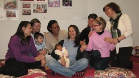 puerpera- neonato Sostegno competenze genitoriali attraverso i gruppi di mamme/padri e neonati ( Incontri