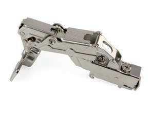 37 CERNIERE CON SCODELLINO HINGES WITH CUP Braccetto ammortizzatore per chiusura soft della porta.