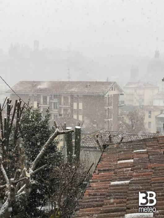 Puglia AGGIORNAMENTO ORE 8.00 PRIMI FIOCCHI IN PIEMONTE.